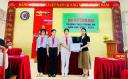 c oanh tặng quà.jpg-1 - 